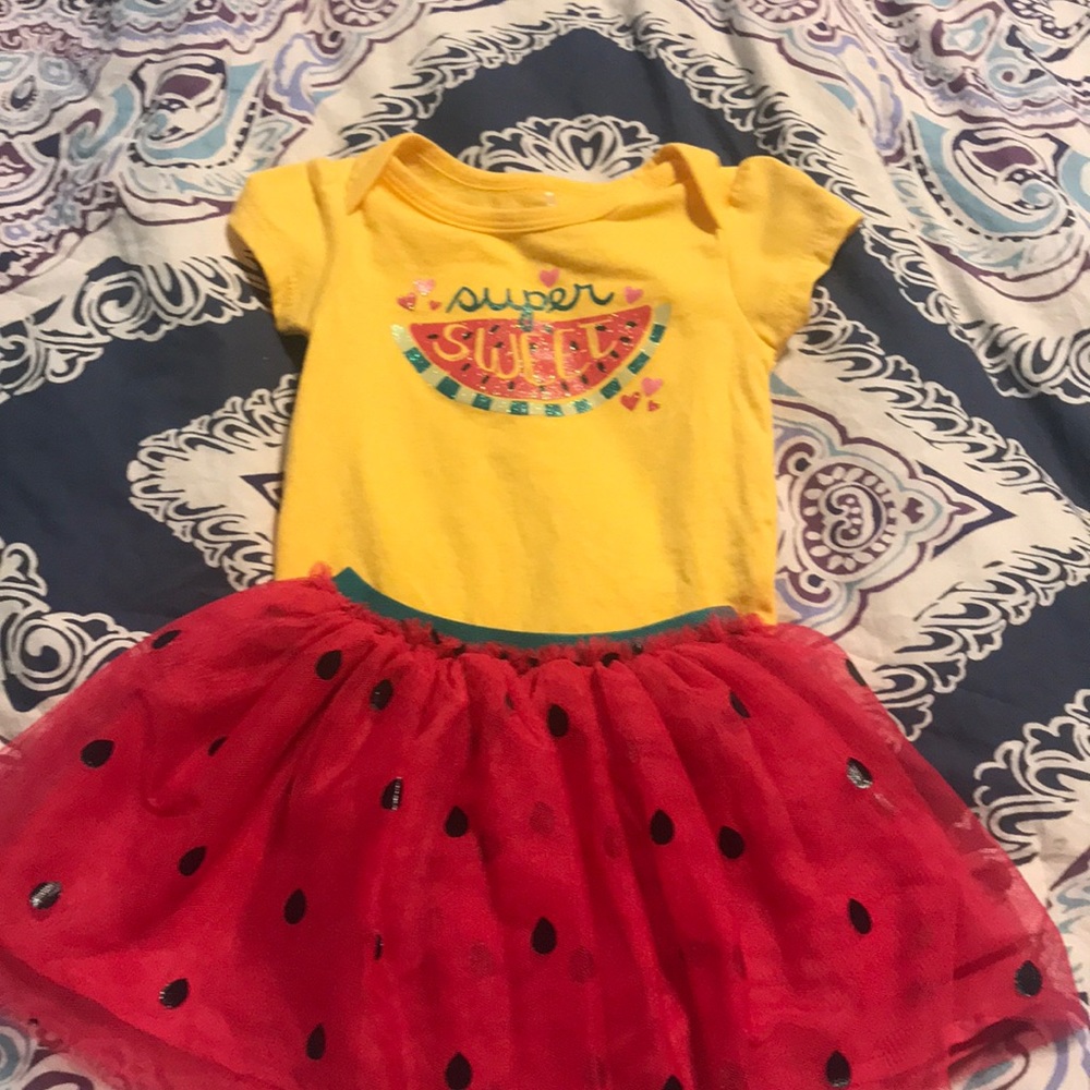 Watermelon outfit 3-6 months